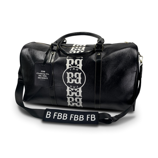 Front view Black Lynx - Sustainable Stylish Leather Travel Bag